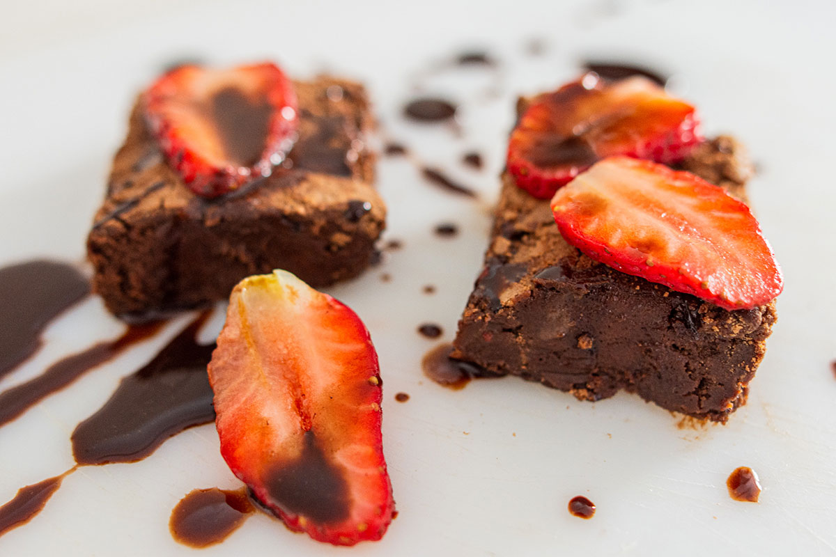 Brownie de chocolate belga - Ica&Fia Quituteria Brownie de chocolate belga - Ica&Fia Quituteria